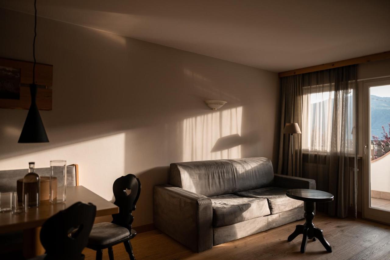 Landpalais Goyenhof Aparthotel Schenna Buitenkant foto